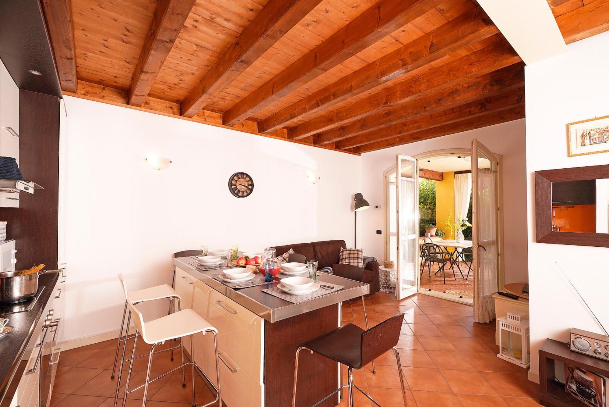 Borgo Del Torchio - Gardagate Leilighet Manerba del Garda Eksteriør bilde